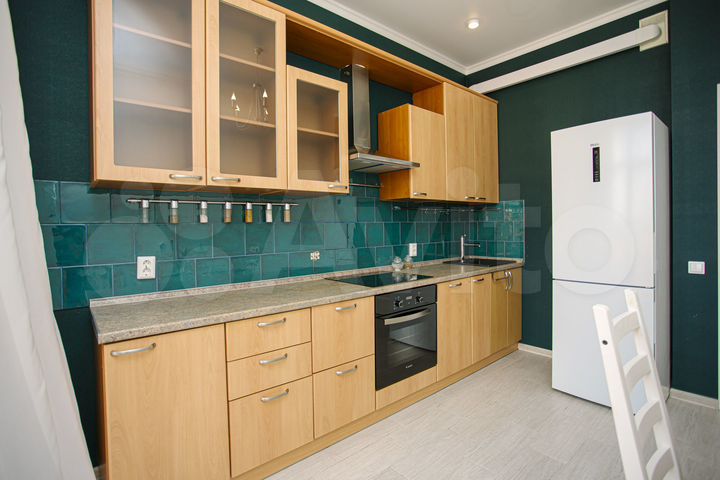 2-к. квартира, 62 м², 8/8 эт.