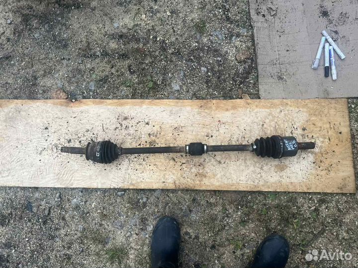 Привод правый Hyundai Accent мех