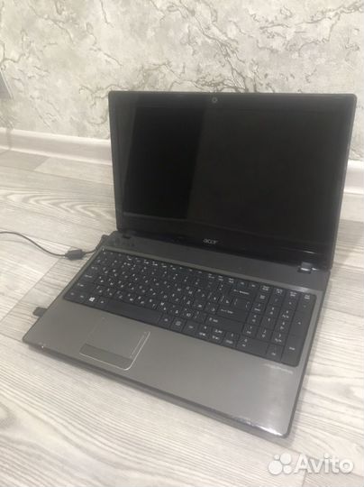 Ноутбук Acer 5741 на i3