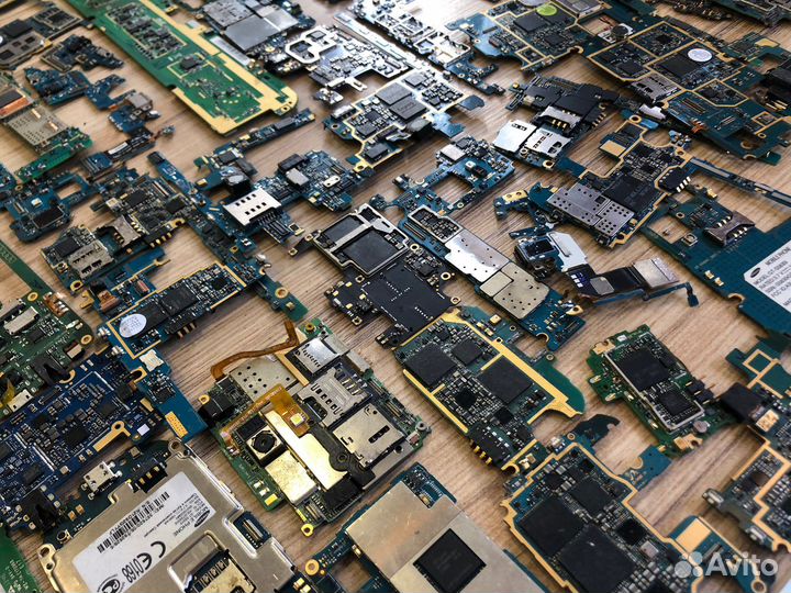 Материнская плата