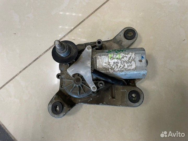 Моторчик стеклоочистителя задний Honda Civic D14A2