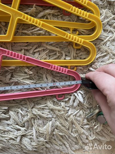 Вешалки плечики