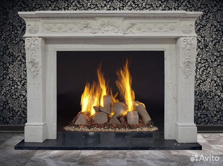 Камин из мрамора