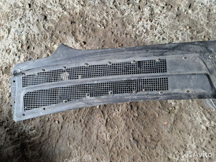 Жабо Mercedes W140