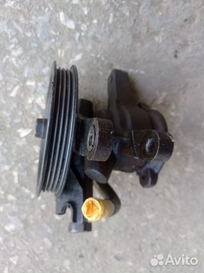 Насос гур Тойота starlet