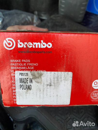 Колодки тормозные brembo новые P 85 126