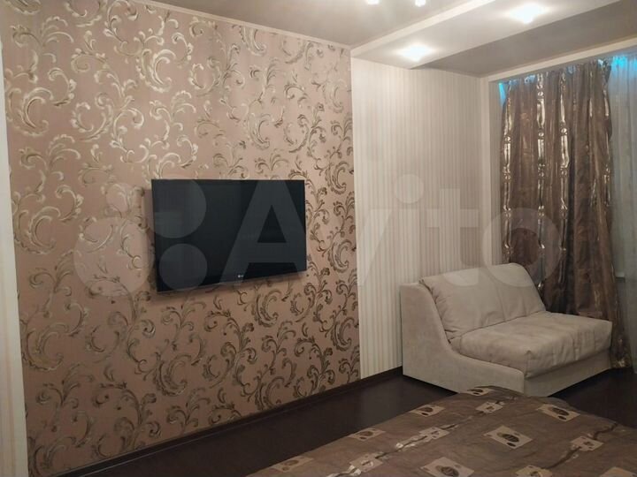 2-к. квартира, 86 м², 2/18 эт.