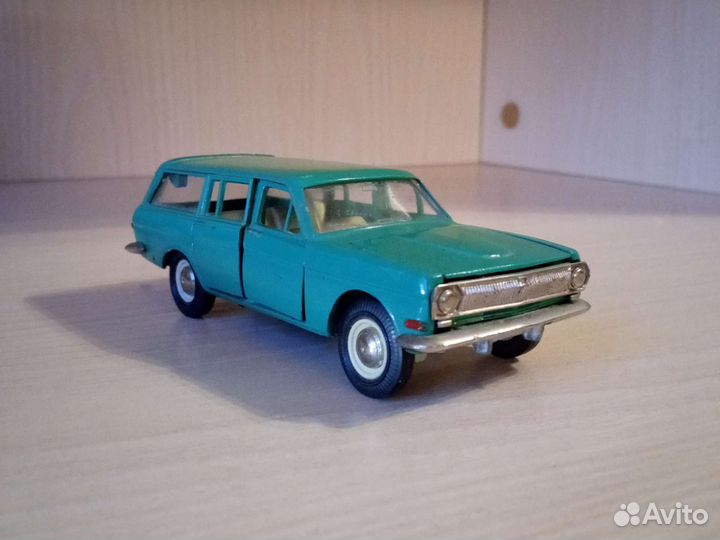 Газ 2402 (1:43)