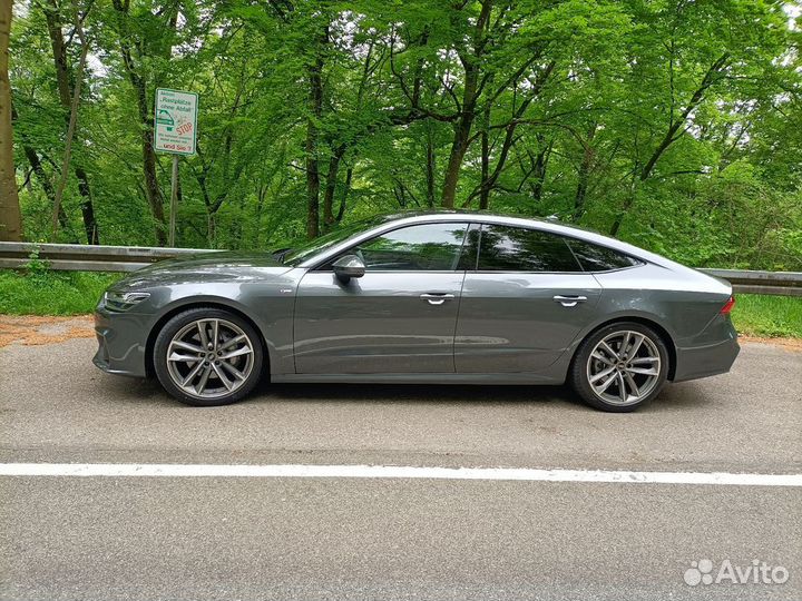 Audi A7 3.0 AT, 2022, 2 500 км