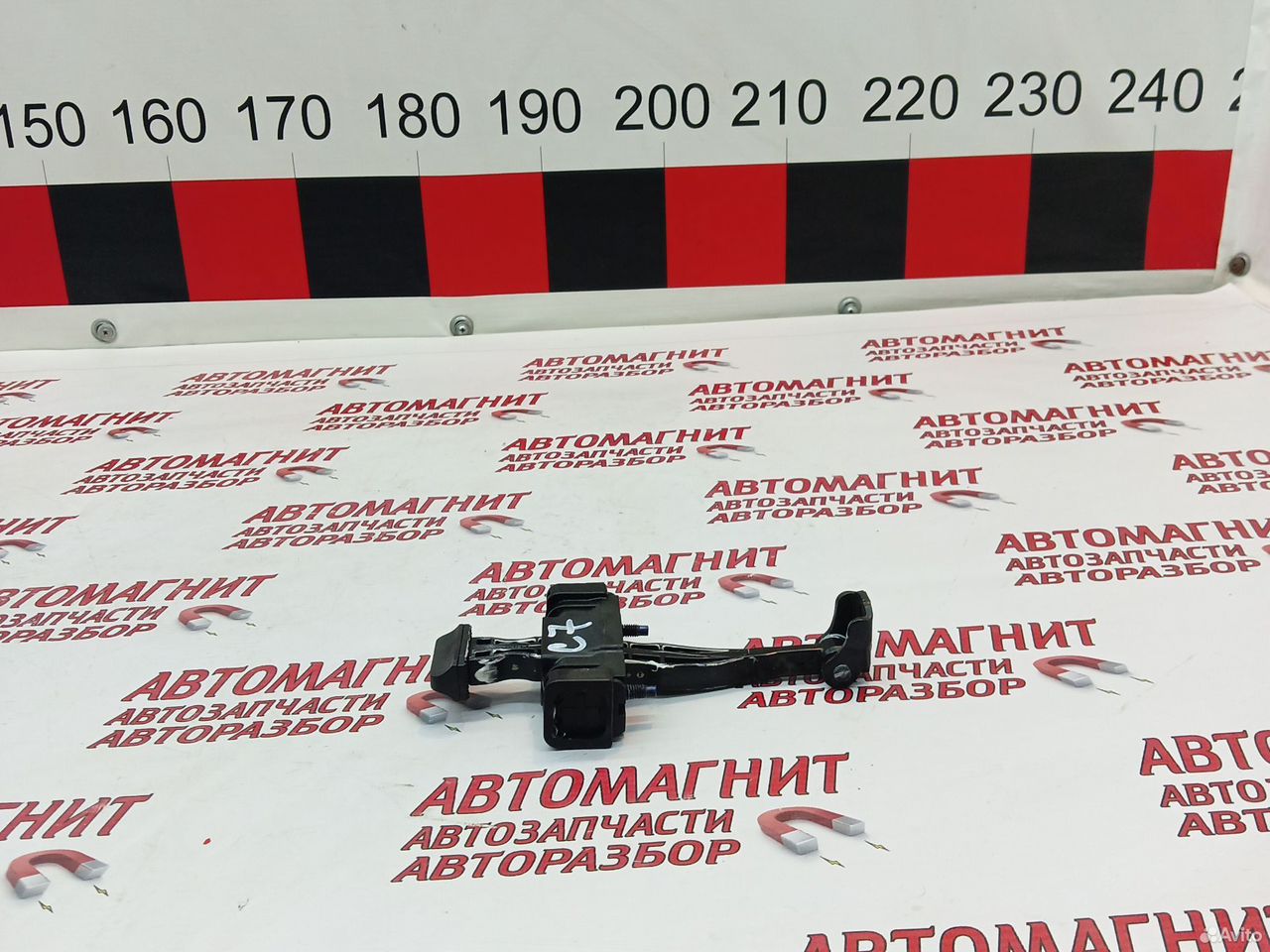 Ограничитель двери передней правой Омода С7