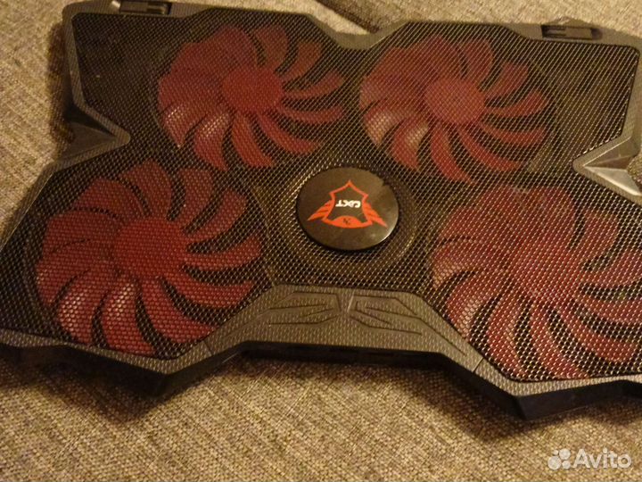 Подставка с охлаждением для ноутбука