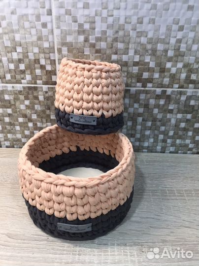 Вязанные корзинки, кашпо, шкатулки