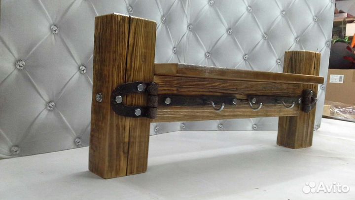 Амбарная доска вешалка