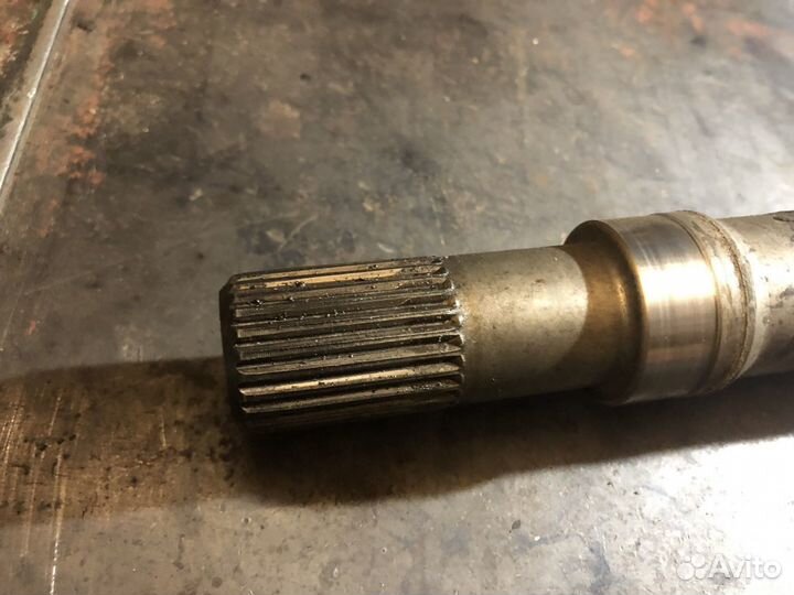 Привод правый Nissan Serena