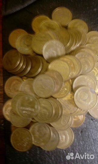 Лот монет100шт