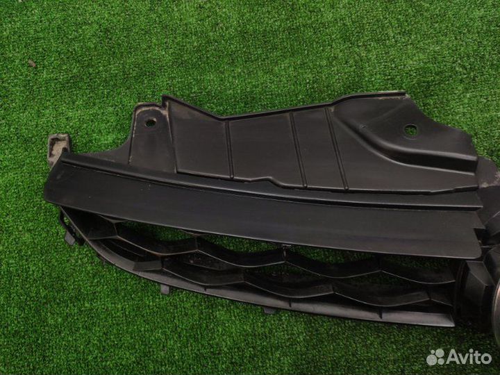 Решетка радиатора Mazda Cx-7 ER 2011