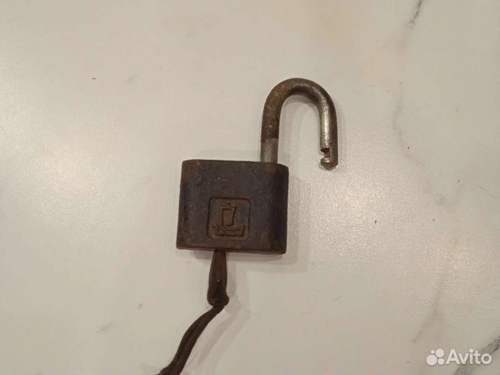 Замок с гербом Костромы