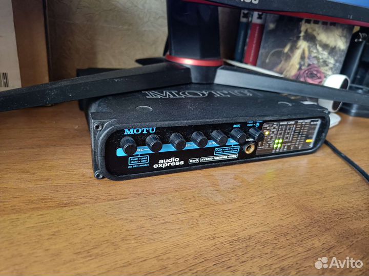 Внешняя звуковая карта Motu AudioExpress