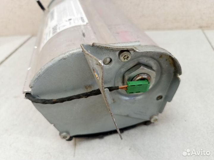 Подушка безопасности в торпеду