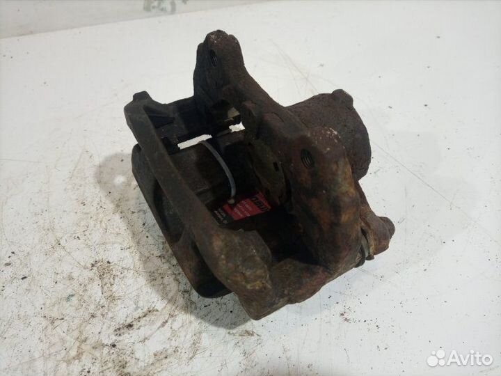 Суппорт передний правый Opel Corsa D 1.2 (AT) 2009