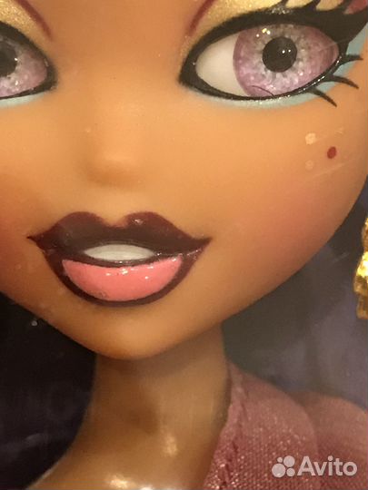 BratzillazJade J’AdoreиBratz Dana,Дана21stBirthday