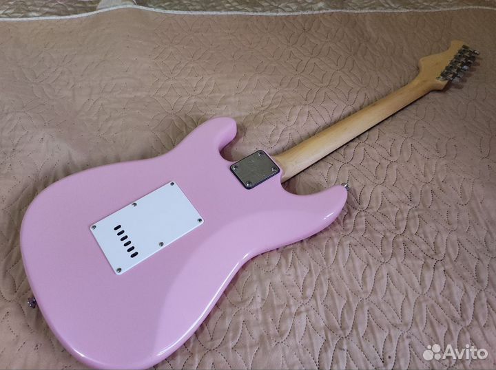 Электрогитарный набор Розовая PhilPro stratocaster