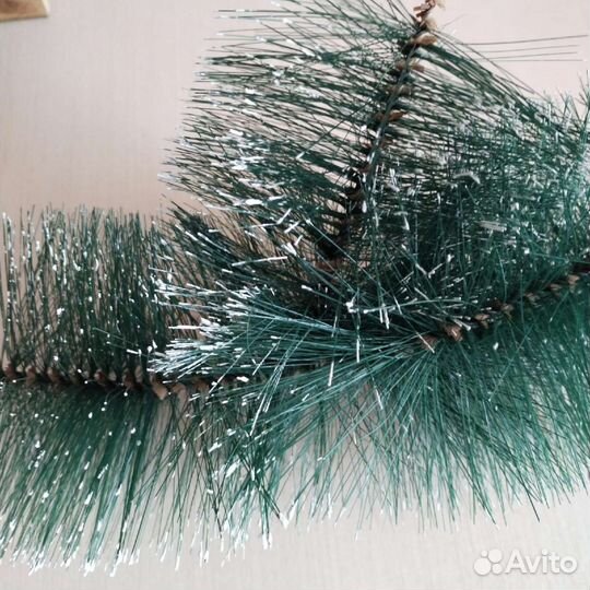 Елка искусственная с украшениями