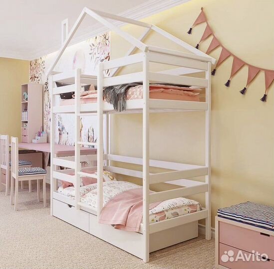 Двухъярусная кровать особая из массива