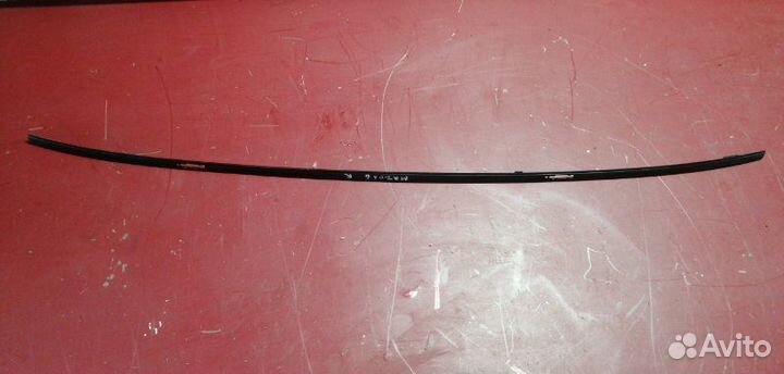Молдинг на крышу правый Mazda 6 GG L3C1 2004