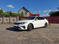 Kia Optima 2.0 AT, 2020, 50 000 км, с пробегом, цена 2 350 000 руб.