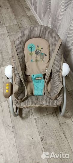 Шезлонг детский babyton