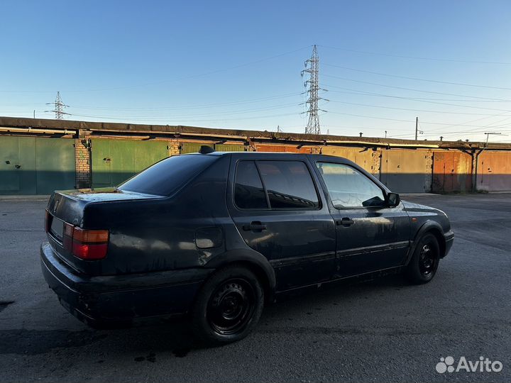 Volkswagen Vento 1.8 МТ, 1992, 155 500 км