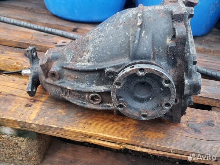 Редуктор на мэрсэдэс 124 Е класа