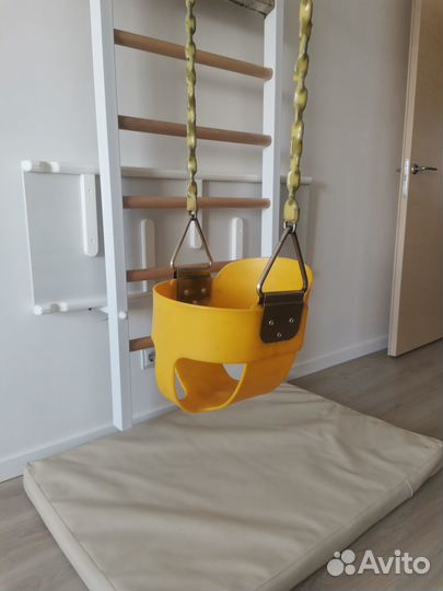 Качели подвесные для улицы или дома