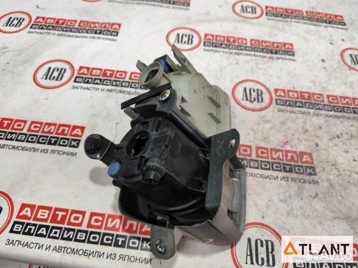 Туманка левая toyota prius