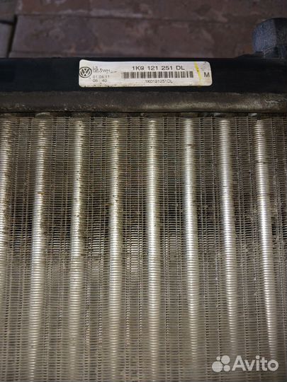 Радиатор охлаждения двигателя Volkswagen Golf Mk6