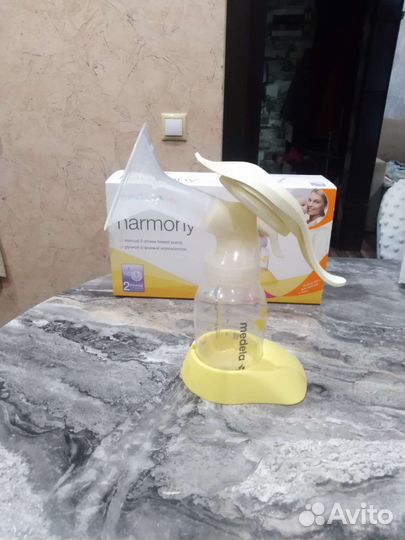 Молокоотсос medela ручной