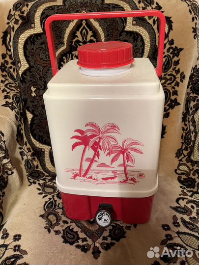 Термос большой 10 л. с краником. Milton. Новый