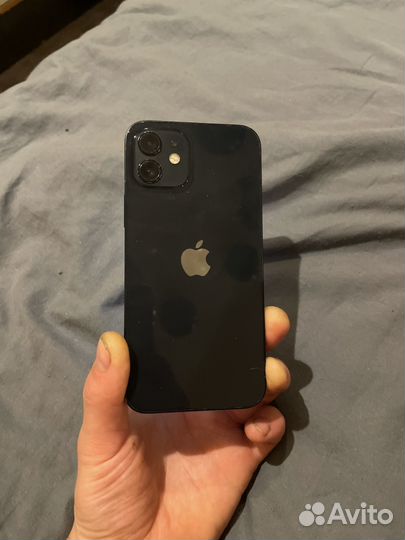 iPhone 12, 64 ГБ