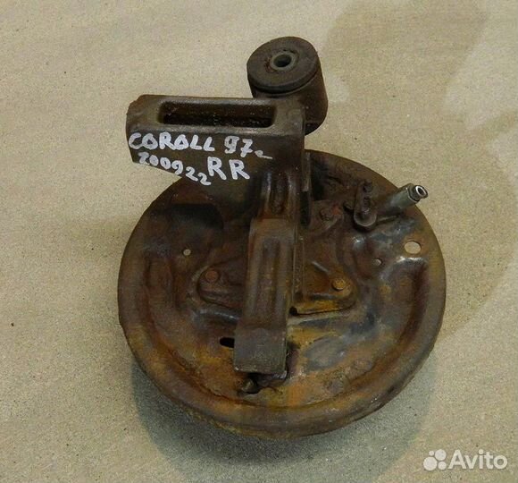 Кулак задний правый Toyota Corolla Е110