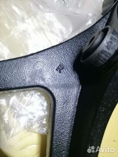 Рычаги перед нижние AWD Chrysler 300c