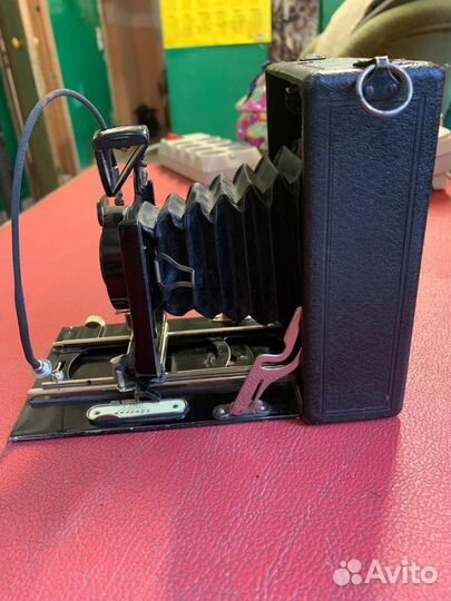 Антикварный немецкий выдвижной фотоаппарат.1