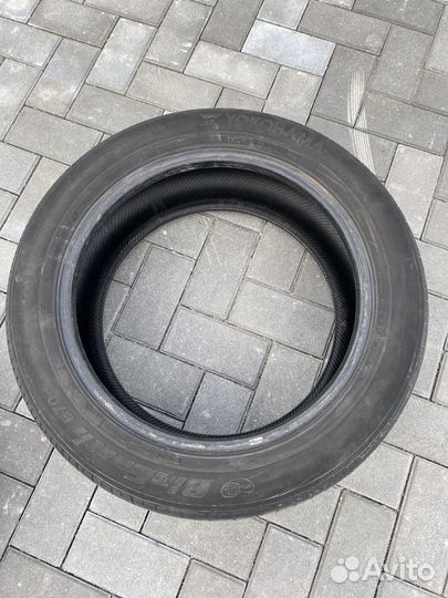 Yokohama BluEarth E70 215/55 R17 94V