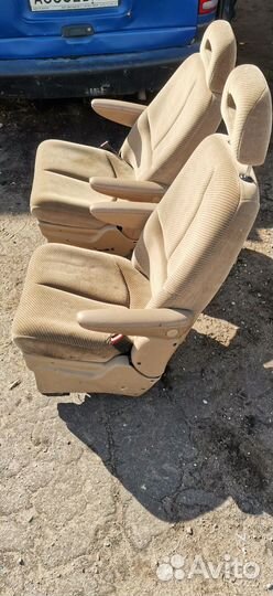 Кресла Dodge Caravan 3