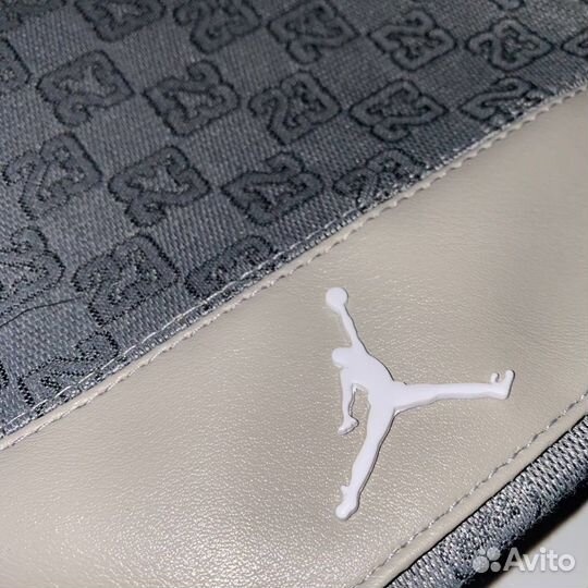 Сумка мессенджер nike air jordan monogram