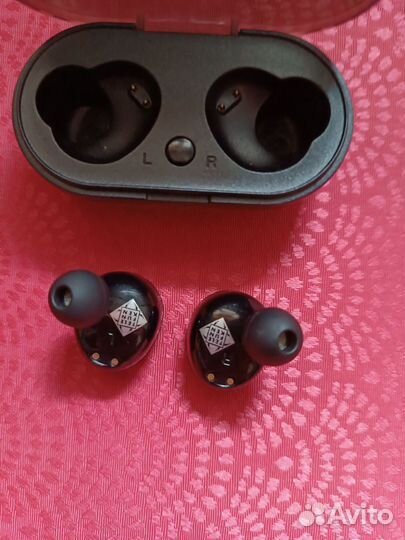 Беспроводные наушники