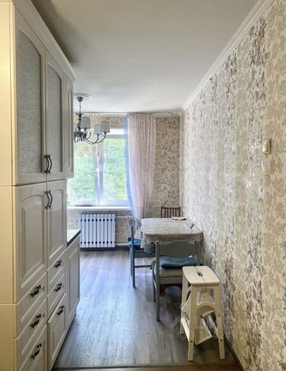 2-к. квартира, 55 м², 3/5 эт.