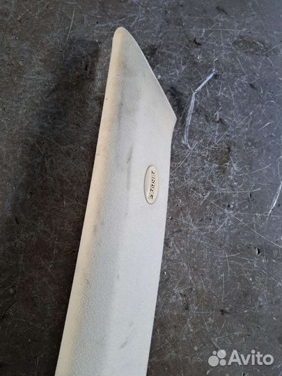 Накладка стойки передний левый Range Rover Vogue