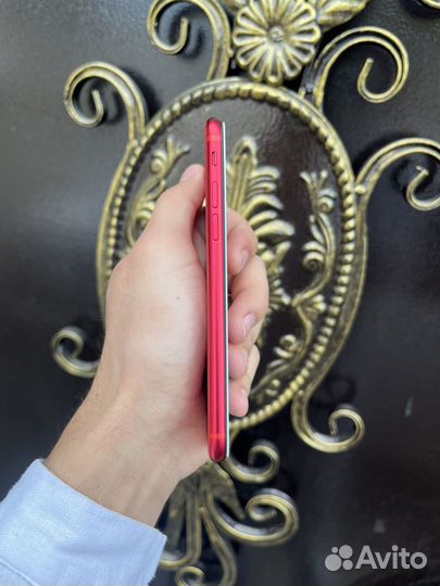 iPhone SE (2020), 64 ГБ
