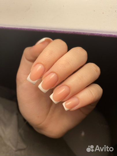 Маникюр и наращивание ногтей